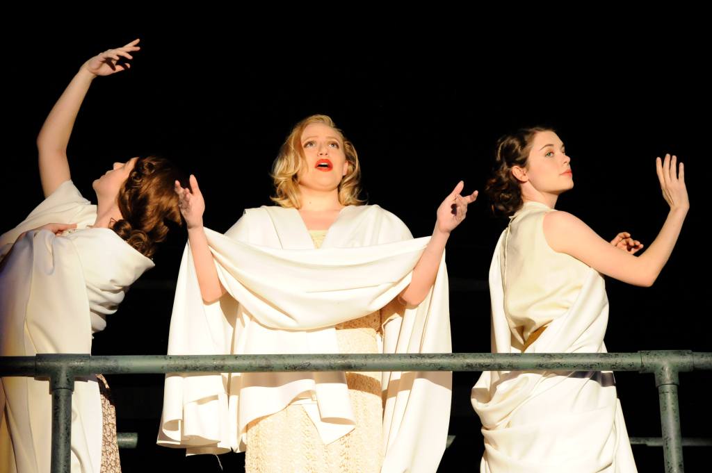 The muses on "Pullman Car Hiawatha" 