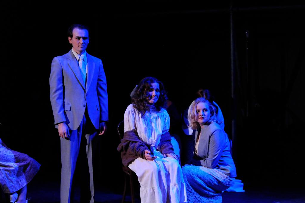 The madwoman with the archangels in "Pullman Car Hiawatha."
